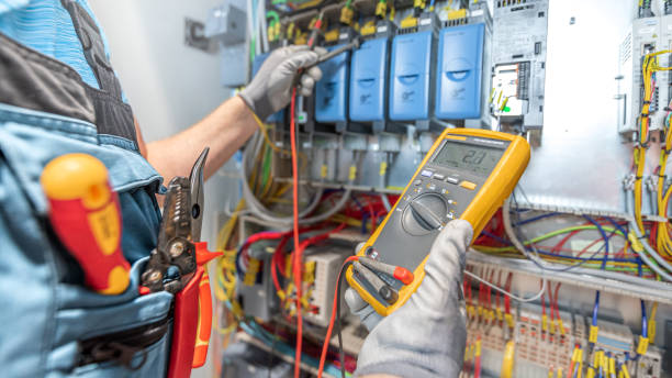 Best Emergency Electrical Repair  in Livonia, MI